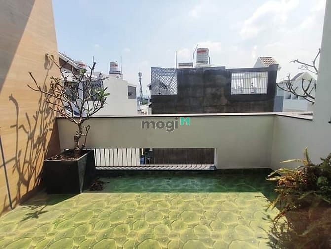 Hình ảnh Hẻm xe hơi Lạc Long Quân P.8 Q.Tân Bình