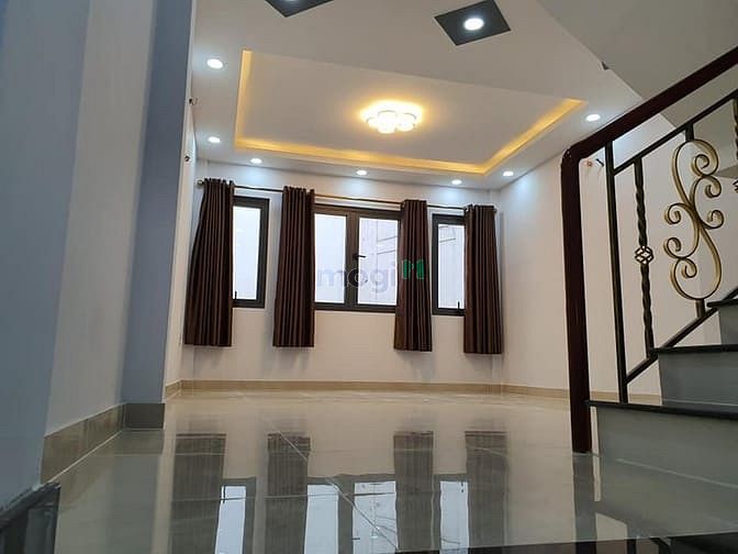 Hình ảnh Hẻm xe hơi Lạc Long Quân P.8 Q.Tân Bình