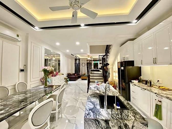 Hình ảnh Hẻm xe hơi Núi Thành P.13 Q.Tân Bình