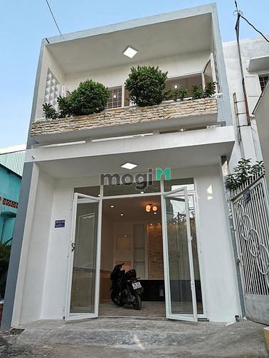 Hình ảnh Bán Nhà Hẻm Cách Mạng Tháng Tám 3.20m x 17 m 54.40m2