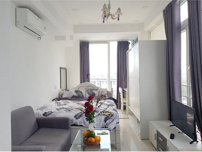 Hình ảnh Hé Lộ Siêu Phẩm BALCONY ở Lê Văn Sỹ Quận 3 Nội Thất Gỗ Sồi