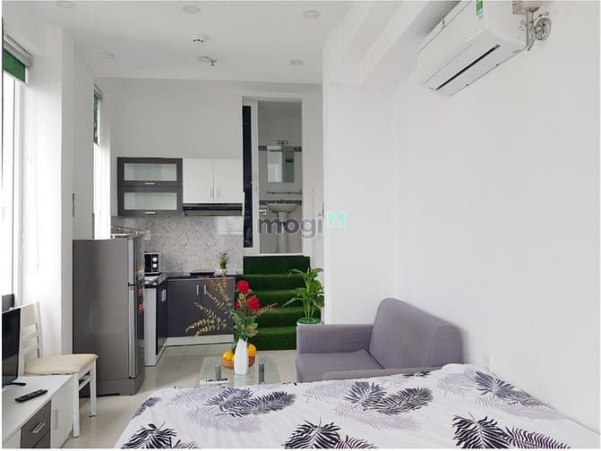 Hình ảnh Hé Lộ Siêu Phẩm BALCONY ở Lê Văn Sỹ Quận 3 Nội Thất Gỗ Sồi