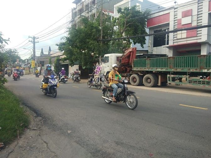 Hình ảnh bán đất ( 4,4x18m= 75m , hướng tây nam ) Nguyễn Văn Tăng , Quận 9