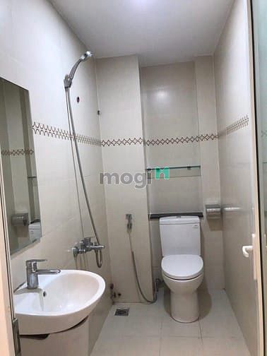 Hình ảnh Cho thuê nhà 65 Phạm Ngọc Thạch, Phường 6, Quận 3.