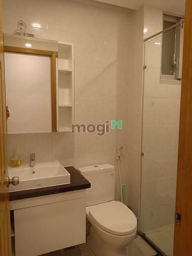 Hình ảnh Cần cho thuê biệt thự Hưng Thái, PMH, Q7, sàn gỗ, nội thất cao cấp.