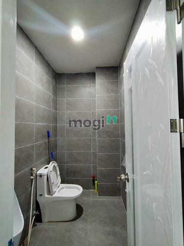 Hình ảnh Cho thuê 185C Cách Mạng Tháng 8 p5 quận 3.