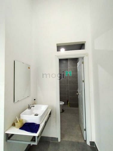 Hình ảnh Cho thuê 185C Cách Mạng Tháng 8 p5 quận 3.