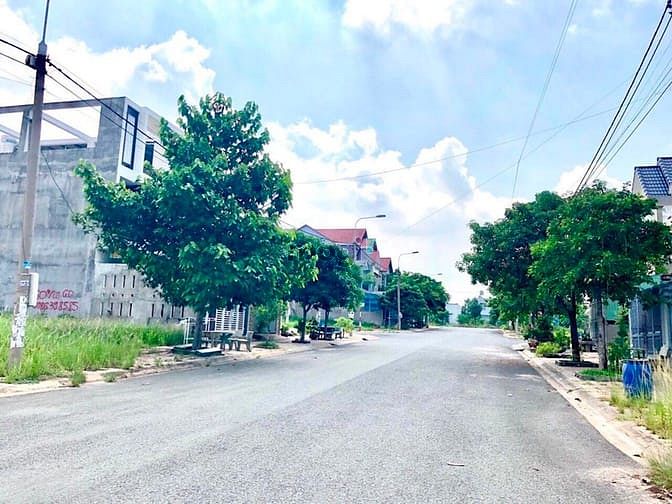 Hình ảnh Bán 593m2 đất ngay trung tâm thị trấn Trảng Bom sổ hồng riêng 4.8tr/m