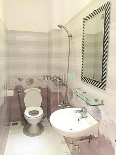 Hình ảnh Cho thuê nhà 338A Nguyễn Đình Chiểu, Quận 3