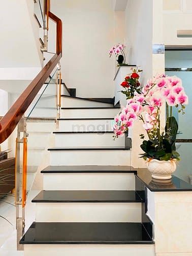 Hình ảnh Cho thuê nhà biệt thự mini góc 2MT HXT 16/8 Nguyễn Thiện Thuật