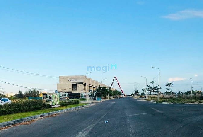 Hình ảnh Bán lô đất Hòa Quý gần Võ chí Công giá rẻ xây nhà
