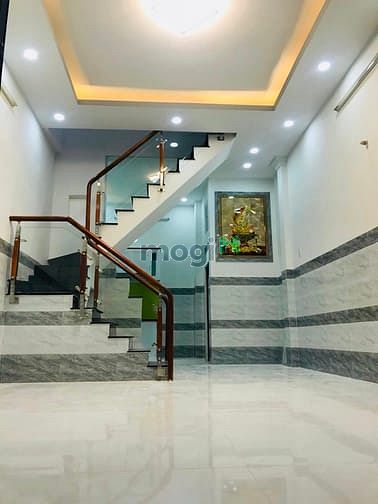 Hình ảnh Nhà mặt tiền 91C Phạm Văn Hai, phường 3, Tân Bình.
