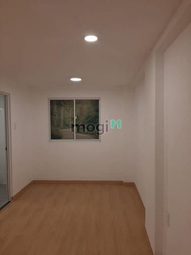Hình ảnh Bán nhà Thành Thái, Quận 10, 42m2 HXH, ngang 4.2m, chỉ 5 tỷ 400.