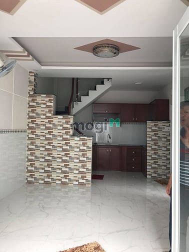 Hình ảnh Cho thuê nhà 704/5 Sư Vạn Hạnh đối diện Vạn Hạnh Mall. DTSD 320m2.