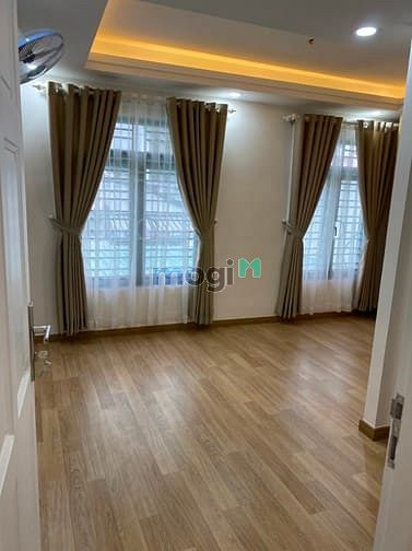 Hình ảnh Cho thuê nhà 220C Lê Văn Sỹ,  P14, Quận 3