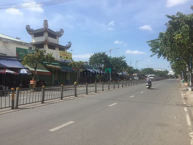 Hình ảnh Bán lô đất 4x22m mặt tiền kinh doanh Kênh Tân Hóa Quận Tân Phú