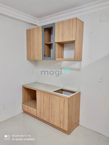 Hình ảnh CHDV có ban công sát cạnh Hồng Bàng, sát quận 1, quận 2, Phú Nhuận