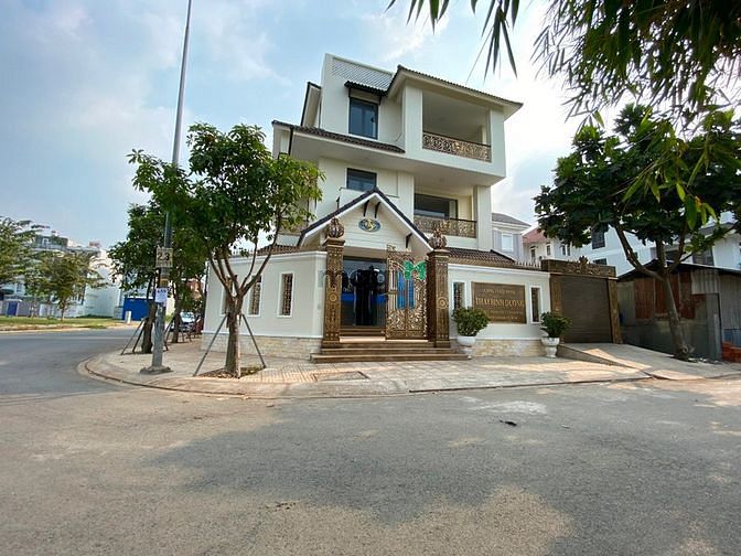 Hình ảnh Còn mỗi lô đất view sông, đường 12m Đặng Thùy Trâm (Trục 30), 10mx20m