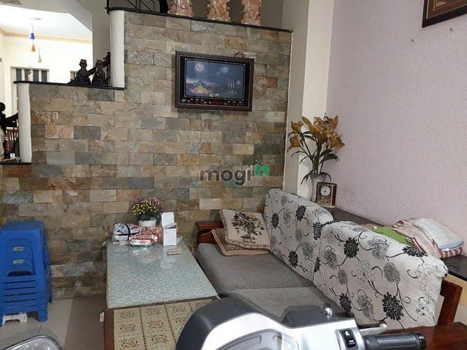 Hình ảnh Cho thuê nhà Đường Đỗ Quang - Thảo Điền - Nội thất đầy đủ