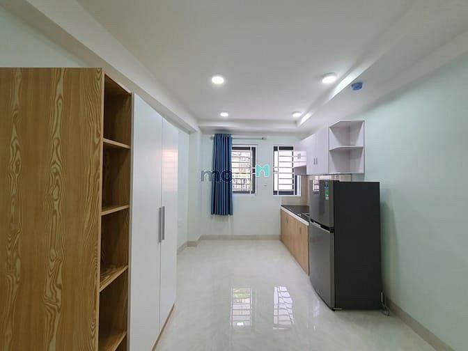 Hình ảnh CHDV mới xây full nội thất, ban công thoáng mát.TP