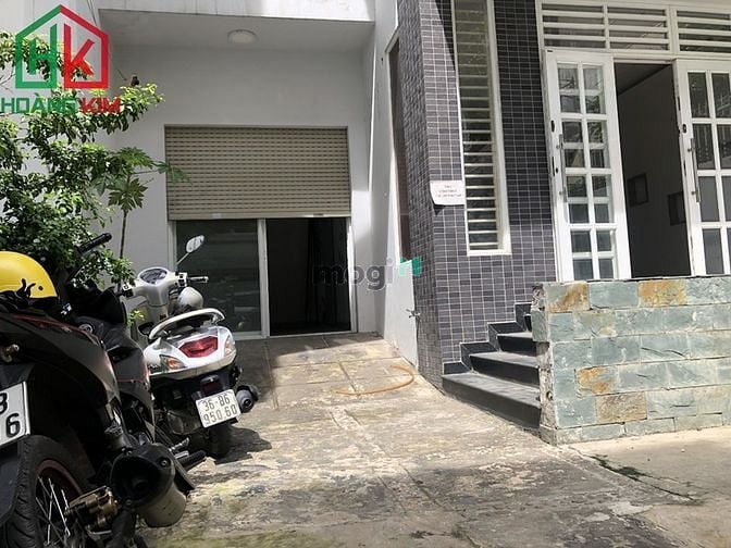 Hình ảnh Villa 2 lầu đường Hồng Hà, P2 Tân Bình. DT 8x20m