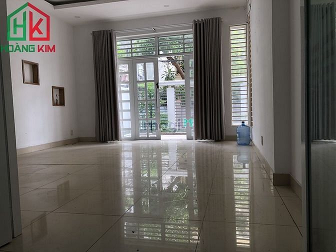 Hình ảnh Villa 2 lầu đường Hồng Hà, P2 Tân Bình. DT 8x20m