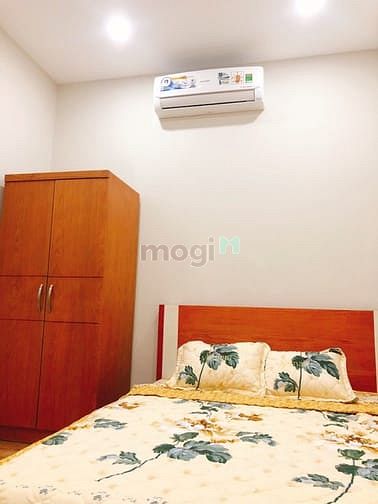 Hình ảnh Mb6623 nạp rút nhanh chóng vài bước chân tới chợ bà chiểu ra trạm xe bus