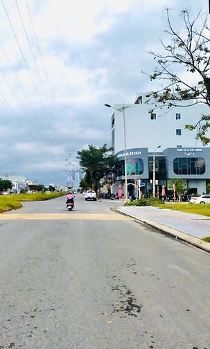 Hình ảnh Chỉ có 1 lô Bá Tùng mở rộng, rẻ nhất thị trường