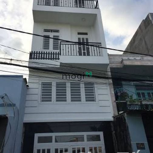 Hình ảnh Cho thuê nhà MT Mạc Đĩnh Chi DT 4x18 trệt 3 lầu.