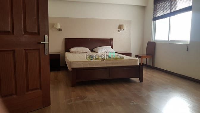 Hình ảnh Cần cho thuê biệt thự Hưng Thái, PMH, Q7, sàn gỗ, nội thất cao cấp.