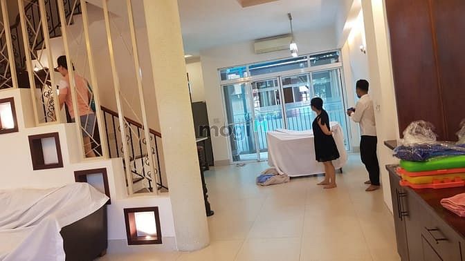 Hình ảnh Cần cho thuê biệt thự Hưng Thái, PMH, Q7, sàn gỗ, nội thất cao cấp.
