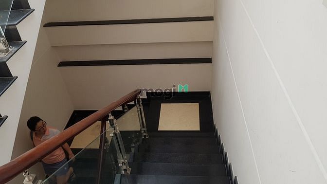 Hình ảnh Cần cho thuê Biệt thự Hưng Thái –PMH, Q7 nhà đẹp, full nội thất.