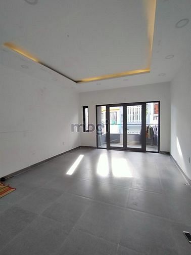 Hình ảnh Cho thuê nhà hẻm xe hơi đường Lê Văn Sỹ , Quận 3 .