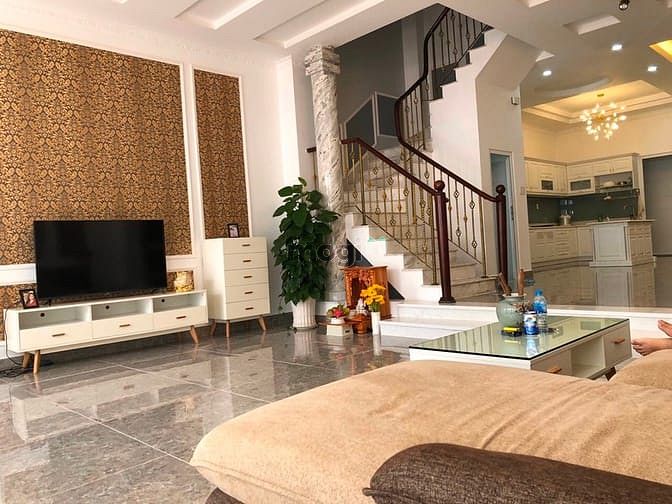 Hình ảnh Cho thuê gấp nhà hẻm xe hơi 386/4 lê văn sỹ ,quận 3