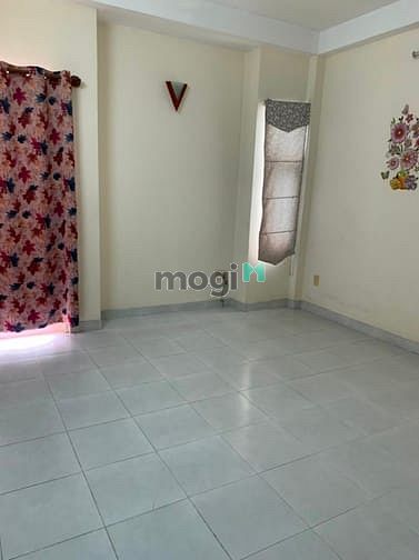 Hình ảnh Cho thuê nhà gần chợ Phạm Văn Hai Tân Bình số 154a.