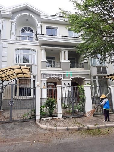 Hình ảnh Cho thuê biệt thự Mỹ Phú, Đường 21, Phú Mỹ Hưng, Quận 7.