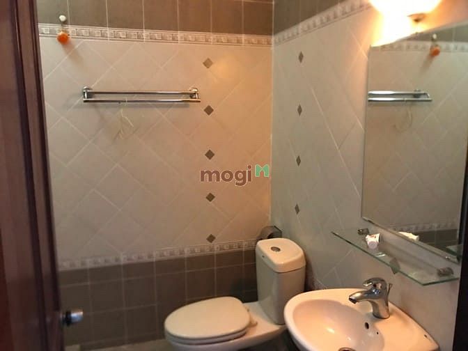 Hình ảnh Cho thuê Nhà 49A Hai Bà Trưng, P8, Q3