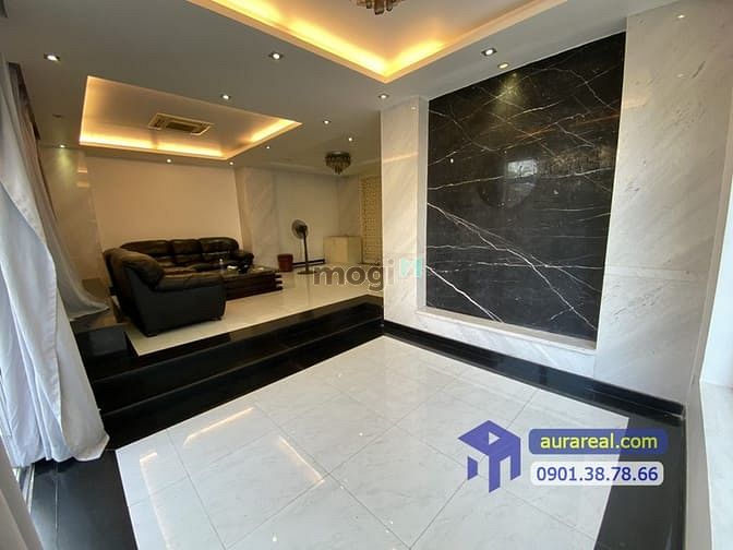 Hình ảnh Villa đường Bùi Tá Hán có hầm, thang máy, 6 PN cho thuê giá rẻ
