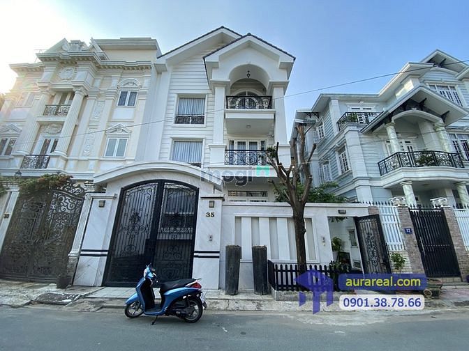 Hình ảnh Villa đường Bùi Tá Hán có hầm, thang máy, 6 PN cho thuê giá rẻ
