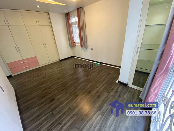 Hình ảnh Villa đường Bùi Tá Hán có hầm, thang máy, 6 PN cho thuê giá rẻ