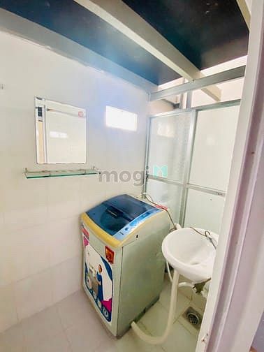 Hình ảnh Phòng trọ gác rộng, máy lạnh, máy giặt riêng Q7