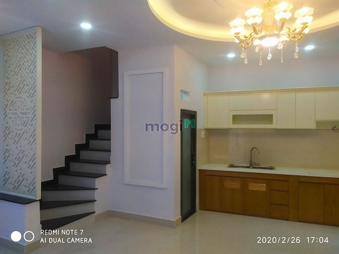 Hình ảnh Cho thuê nhà 737B CMT8, Phường 6, Quận Tân Bình