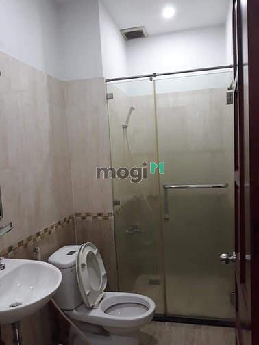 Hình ảnh Nhà cần cho thuê 311C Nguyễn Đình Chiểu, P5, quận 3.