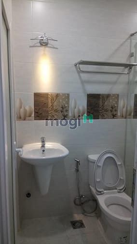 Hình ảnh Gấp Nhà hẻm xe THÔNG PHAN XICH LONG 270/2E Phan Đình Phùng
