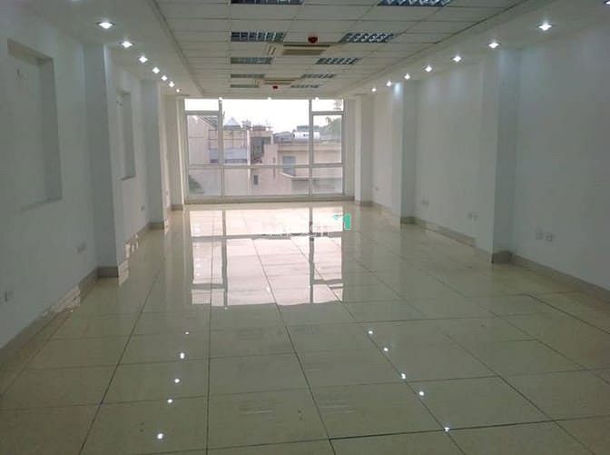 Hình ảnh Cần cho thuê 68A Út Tịch, P4, Tân Bình gần Ngã Tư Hoàng Văn Thụ.