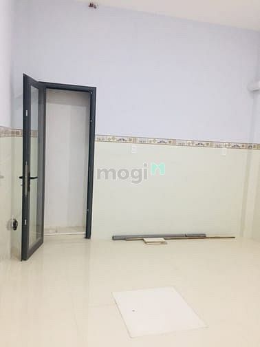Hình ảnh Cho thuê Góc 2 Mặt Tiền 702A Sư Vạn Hạnh p10 Quận 10