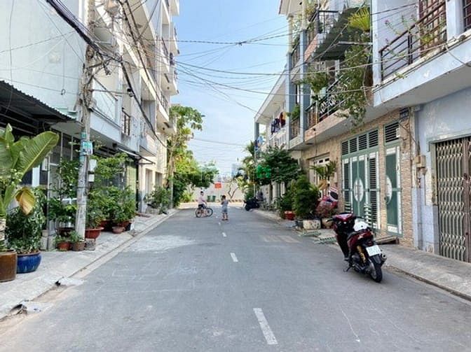 Hình ảnh Bán đất Mặt Tiền Đường Số Lý Phục Man ,Quận 7