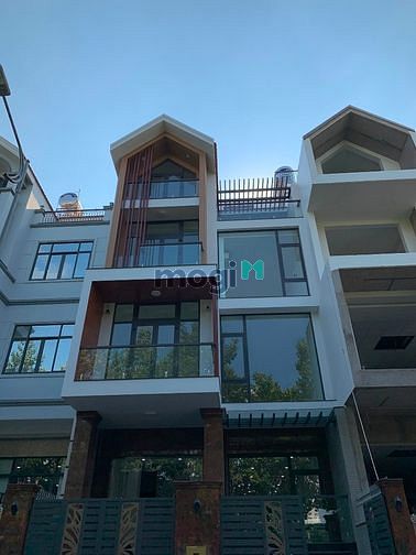 Hình ảnh Cho thuê biệt thự khu Him Lam Kênh Tẻ quận 7 HCM
