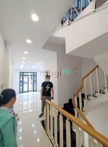 Hình ảnh Cho thuê nhà Mặt Tiền 30D Đặng Thùy Trâm