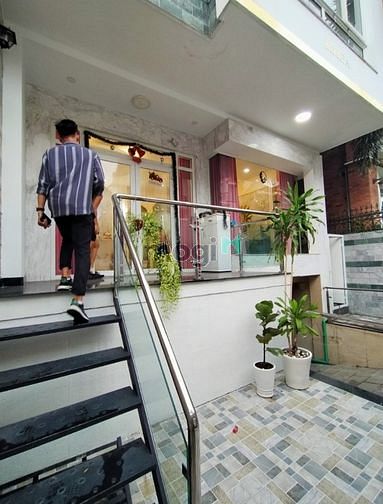 Hình ảnh Cho thuê nhà Mặt Tiền 125B Võ Văn Tần p5 Quận 3